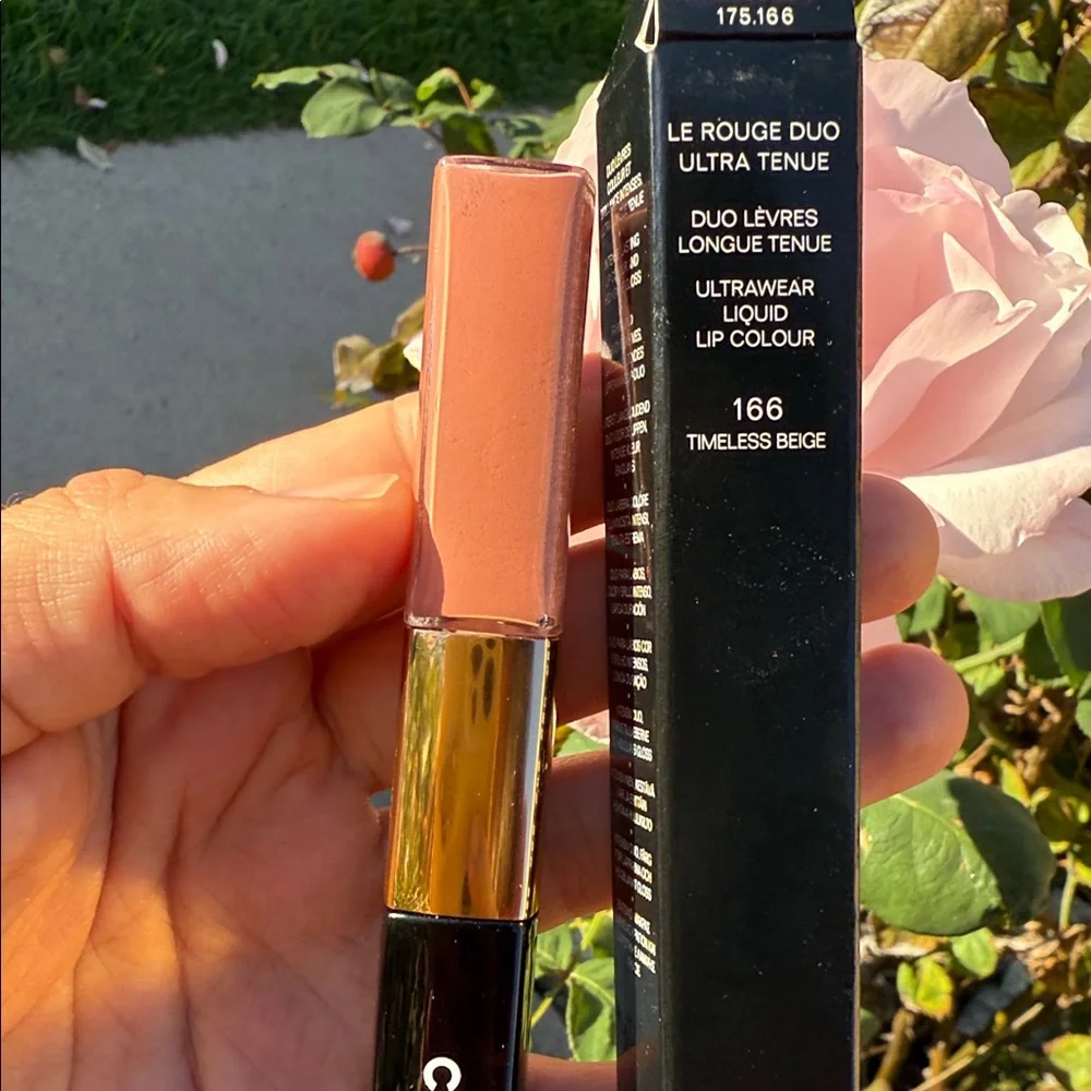 CHANEL LE ROUGE DUO COLOUR 166 TIMELESS BEIGE ULTRA TENUE LIQUID LIP GLOSS NEW